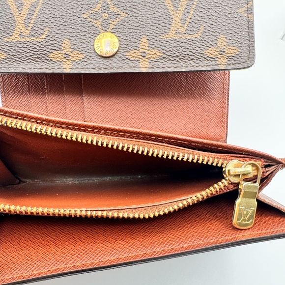 LOUIS VUITTON - Alexandrea Wallet R1.136 - Picture 10 of 10